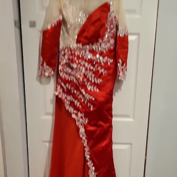 fitted lace wedding dress Red&Ivory Tulle Ball Gown Wedding Dresses Backless vestido de noiva –  loveangeldress